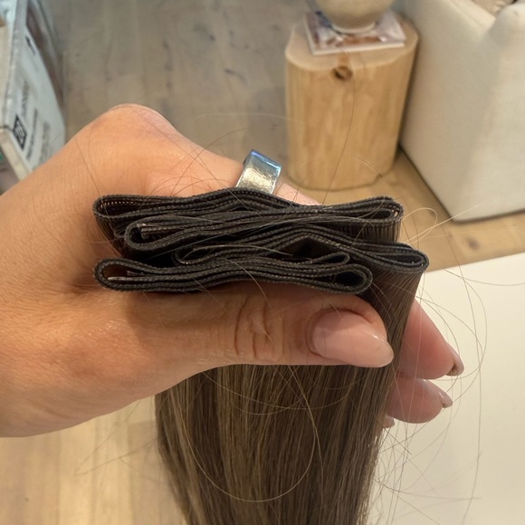 Bombshell Extensions 20in - Picture 3 of 4